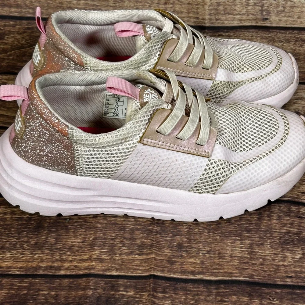 Hey Dude Sirocco Play Kids‎ Sneakers Pink White Glitter Rose Gold Size J5